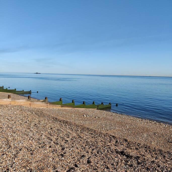 Escape To The Coast In A Luxurious Private Apartment Herne Bay Exterior foto